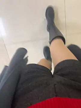 xiaoyuan01 online show from February 10, 2026, 2:32 am