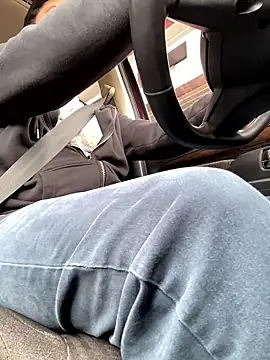 Snapshot of uto857 chatting on January 12, 2026, 7:20 pm uto857 online show from January 12, 2026, 7:20 pm