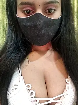 Aanya hotty online show from January 9, 2026, 5:53 pm