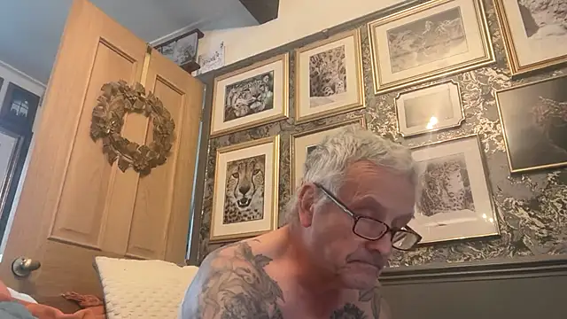 poggles online show from November 20, 2025, 1:56 pm