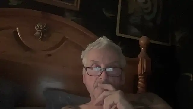 poggles online show from November 25, 2025, 8:09 pm