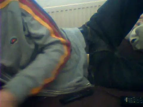Snapshot of rimbaud77 chatting on May 19, 2026, 1:29 pm rimbaud77 online show from May 19, 2026, 1:29 pm