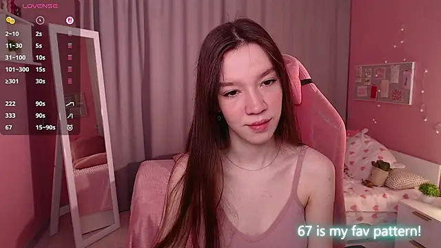 Shriya Sarann online show from November 15, 2025, 2:10 pm