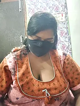 Liyaa 24 online show from April 17, 2026, 8:06 am