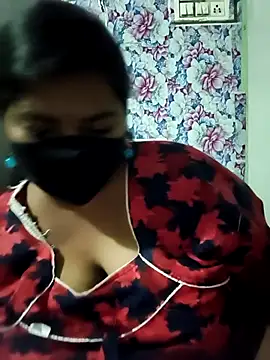 Liyaa 24 online show from March 19, 2026, 4:29 pm