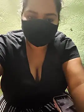 Liyaa 24 online show from February 2, 2026, 8:52 pm