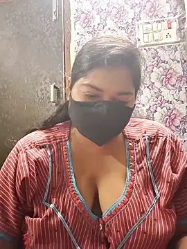 Liyaa 24 online show from March 26, 2026, 5:22 pm