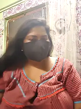 Snapshot of Liyaa_24 chatting on July 16, 2026, 5:43 pm Liyaa 24 online show from July 16, 2026, 5:43 pm