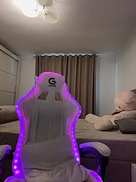 LunaBex online show from February 14, 2026, 6:35 am