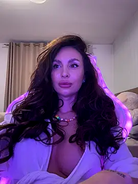 Snapshot of LunaBex chatting on November 16, 2025, 4:17 am LunaBex online show from November 16, 2025, 4:17 am