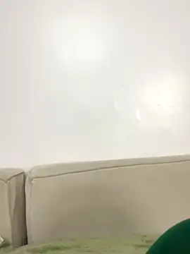 Snapshot of Lil-shawrie chatting on September 15, 2025, 7:47 pm Lil-shawrie online show from September 15, 2025, 7:47 pm