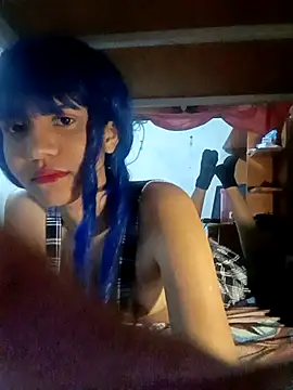 famousfox-69 online show from March 4, 2026, 7:49 am