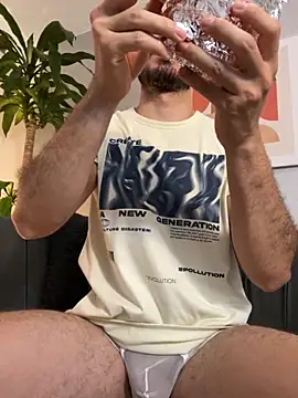 Snapshot of AxelThompson_ chatting on November 29, 2025, 12:05 pm AxelThompson online show from November 29, 2025, 12:05 pm