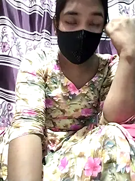 Snapshot of Rubaiya1 chatting on October 13, 2025, 6:31 pm Rubaiya1 online show from October 13, 2025, 6:31 pm