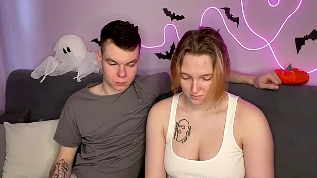 julielourens online show from November 1, 2025, 8:41 am