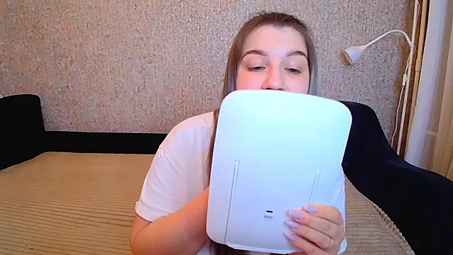 Snapshot of CherryZlata chatting on December 18, 2025, 10:52 am CherryZlata online show from December 18, 2025, 10:52 am