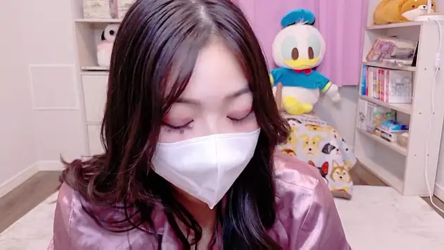 Snapshot of SUI-Strong chatting on September 9, 2025, 4:27 pm SUI-Strong online show from September 9, 2025, 4:27 pm