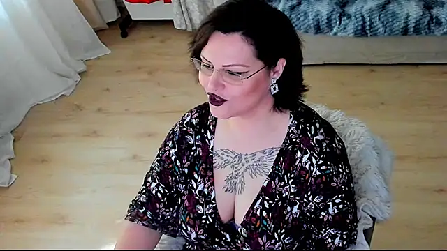 Squirt Kimm online show from June 6, 2026, 2:00 pm