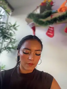 Snapshot of im-isabella chatting on December 3, 2025, 9:58 pm im-isabella online show from December 3, 2025, 9:58 pm