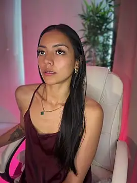 Snapshot of im-isabella chatting on July 12, 2026, 12:06 pm im-isabella online show from July 12, 2026, 12:06 pm