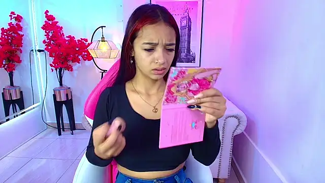 Snapshot of Katty_rounds chatting on November 8, 2025, 12:31 pm Katty rounds online show from November 8, 2025, 12:31 pm