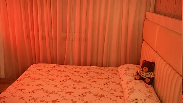 LiaGotti online show from April 9, 2026, 6:47 pm