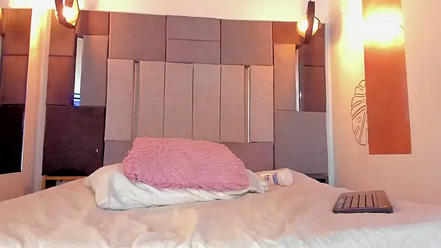 FreyrStone online show from January 10, 2026, 3:35 am