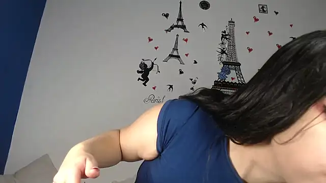 Snapshot of IVONNE_SEX chatting on October 12, 2025, 7:48 pm IVONNE SEX online show from October 12, 2025, 7:48 pm