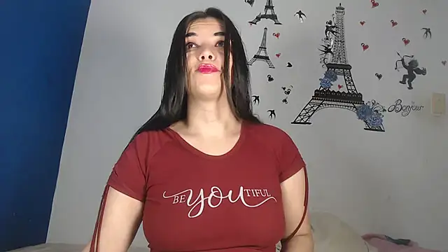 Snapshot of IVONNE_SEX chatting on September 23, 2025, 10:06 pm IVONNE SEX online show from September 23, 2025, 10:06 pm