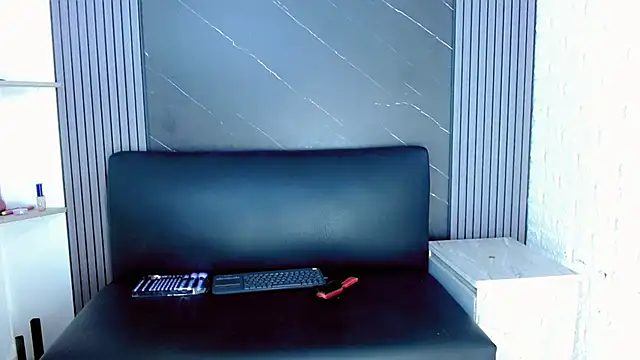 Raven Doll19 online show from April 14, 2026, 1:54 am