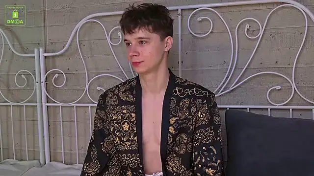 AnthonyHall online show from December 3, 2025, 4:35 am