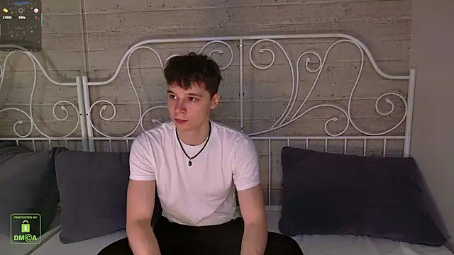 AnthonyHall online show from December 4, 2025, 3:33 pm