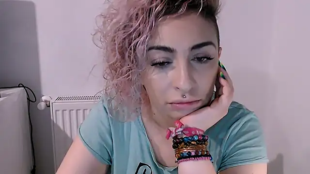 AAARUNY online show from April 18, 2026, 11:34 am