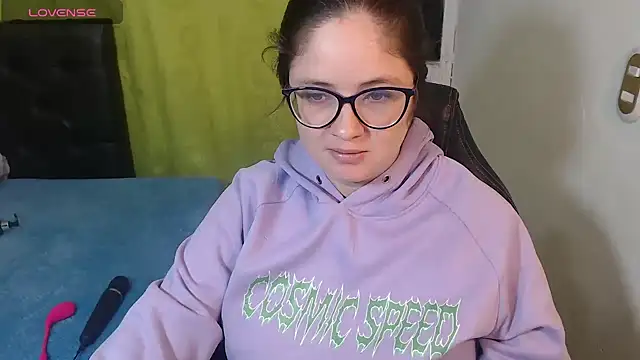Snapshot of KrystalAdams chatting on April 23, 2026, 12:40 pm KrystalAdams online show from April 23, 2026, 12:40 pm
