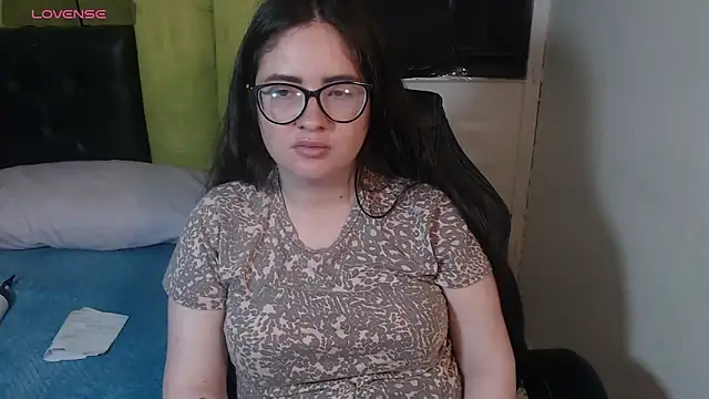 Snapshot of KrystalAdams chatting on April 29, 2026, 7:09 pm KrystalAdams online show from April 29, 2026, 7:09 pm