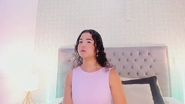 Snapshot of Evaa_Lunna_ chatting on May 11, 2026, 8:39 pm Evaa Lunna online show from May 11, 2026, 8:39 pm