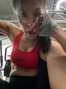 Ninazhang online show from September 23, 2025, 8:21 am