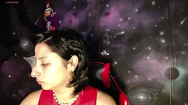 CristaldelLeon s online show from October 20, 2025, 7:14 pm