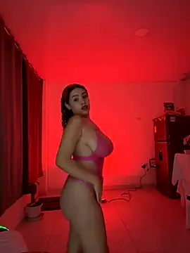 Snapshot of 18_salo chatting on November 7, 2025, 4:17 am 18 salo online show from November 7, 2025, 4:17 am