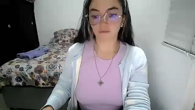 Snapshot of Came-II chatting on January 8, 2026, 1:33 am Came-II online show from January 8, 2026, 1:33 am