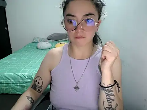 Snapshot of Came-II chatting on January 13, 2026, 2:04 am Came-II online show from January 13, 2026, 2:04 am