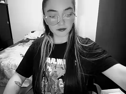 Snapshot of Came-II chatting on February 16, 2026, 2:21 am Came-II online show from February 16, 2026, 2:21 am