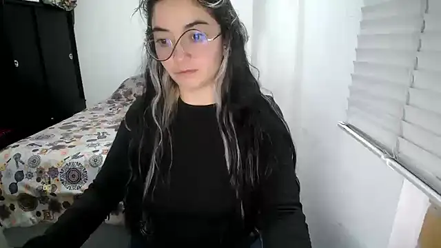 Snapshot of Came-II chatting on January 7, 2026, 12:48 am Came-II online show from January 7, 2026, 12:48 am