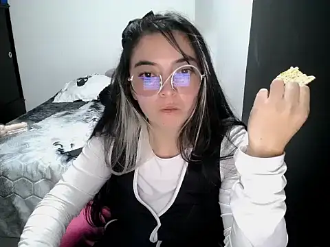 Snapshot of Came-II chatting on February 3, 2026, 2:53 am Came-II online show from February 3, 2026, 2:53 am