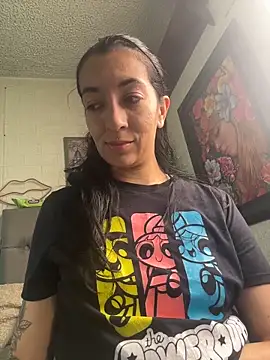 SALOME KORLAND online show from December 4, 2025, 3:33 pm