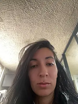 Snapshot of SALOME_KORLAND chatting on April 12, 2026, 4:32 pm SALOME KORLAND online show from April 12, 2026, 4:32 pm