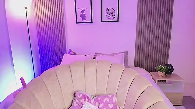 Snapshot of ashlycarteer chatting on February 14, 2026, 2:01 am ashlycarteer online show from February 14, 2026, 2:01 am