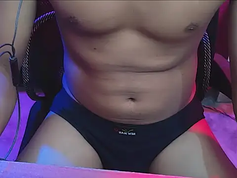 Snapshot of ChiseledCharm chatting on October 12, 2025, 8:10 pm ChiseledCharm online show from October 12, 2025, 8:10 pm