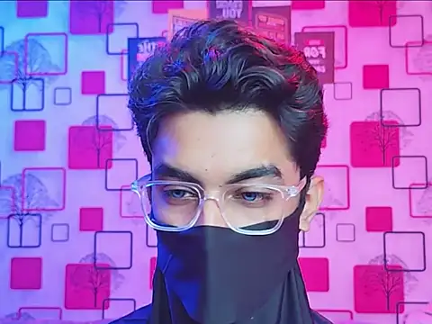 Snapshot of ChiseledCharm chatting on October 9, 2025, 7:14 pm ChiseledCharm online show from October 9, 2025, 7:14 pm