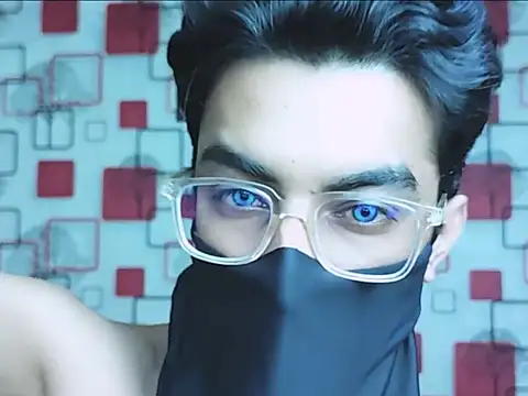 Snapshot of ChiseledCharm chatting on October 8, 2025, 5:57 pm ChiseledCharm online show from October 8, 2025, 5:57 pm